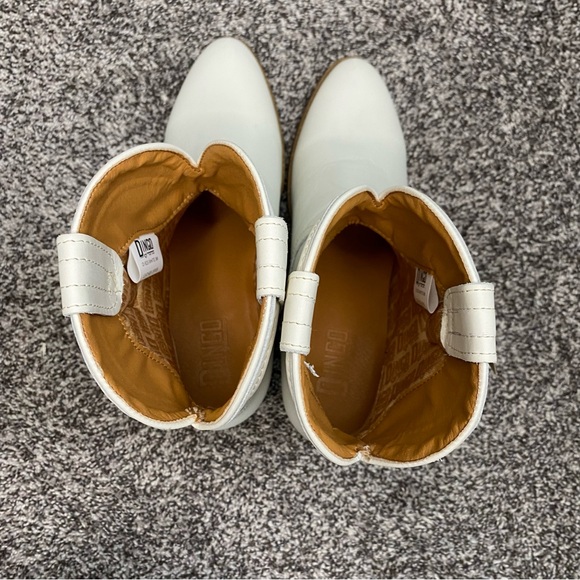 Dingo Saguaro White Leather Round Toe Western Ankle Booties NWT Women’s 9 - Picture 7 of 8